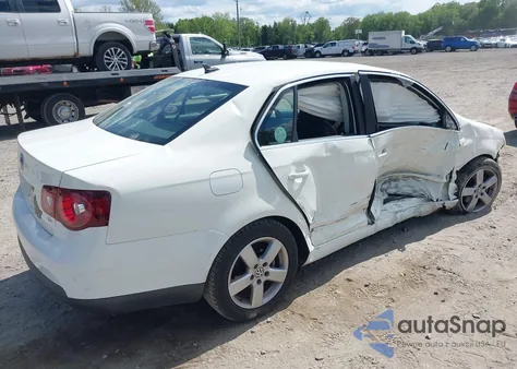 2008 Volkswagen Jetta Se/Sel z USA, uszkodzony, nr VIN 3VWRZ71KX8M192099